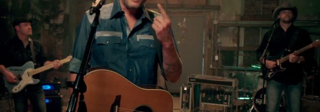 Watch Blake Shelton Croon About an Ex in New Video for “She’s Got a Way With Words”