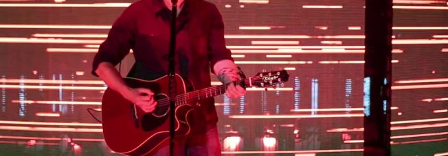 Go Behind the Scenes of Blake Shelton’s 2016 Winter Tour