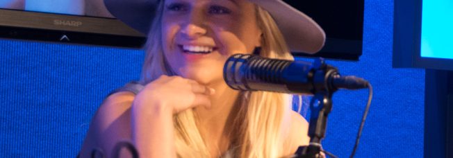 Watch Kelsea Ballerini Perform Acoustic Version of “Peter Pan”