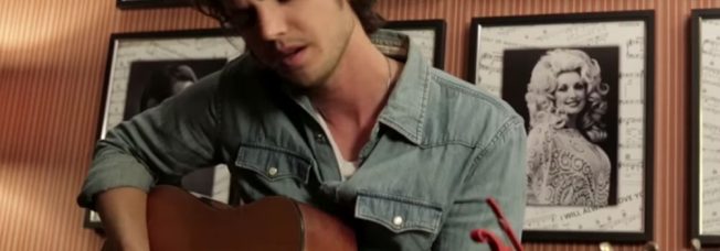 Watch Steve Moakler’s Powerful Acoustic Performance of “Riser”