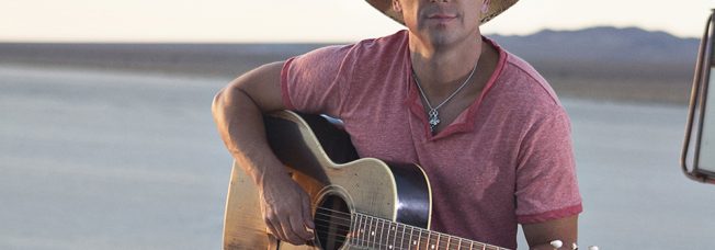 Kenny Chesney to Receive Third-Ever Pinnacle Award at 50th Annual CMA Awards