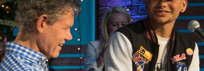 Epic Surprise! Randy Travis Shocks Kane Brown With Visit During Live Performance of “Three Wooden Crosses”