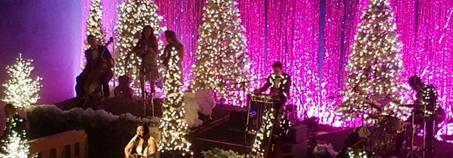 Kacey Musgraves Brings Santa, Snow and a Whole Lot of Christmas Spirit to Ryman Show