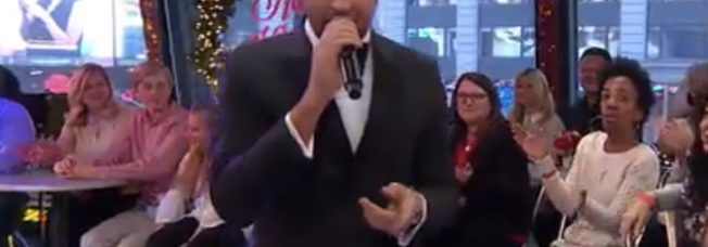 Watch Brett Eldredge’s Sizzling Performance of “Let It Snow” on “Good Morning America”