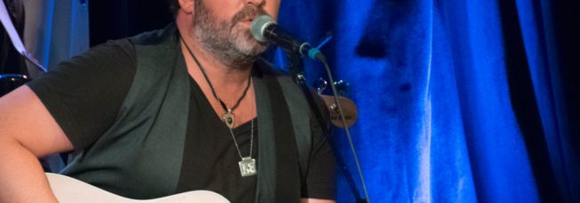 Watch Lee Brice Perform Stripped-Down Version of His New Single, “Boy,” at Sold-Out Nash Icon Show